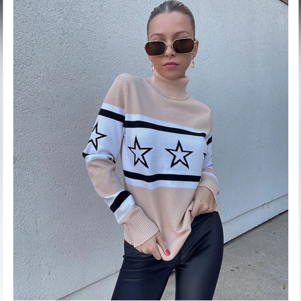 NWT Antonio Melani Active Star Motif Turtleneck Long Sleeve Statement Sweater
